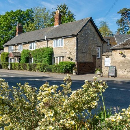 Jersey Arms Hotel Bicester Exterior foto